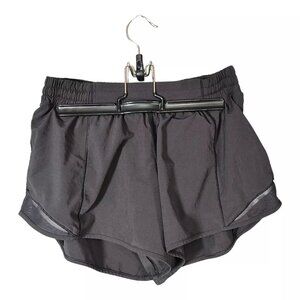 Lululemon Hotty Hot Low Rise Shorts II Long 4'' - Women's Size 6 - Activewear